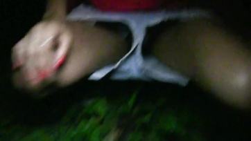 Heißes ungarisches Baby wird gemolken, damit sie ihre Muschi ficken können Thumb