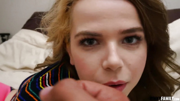 Versaute Familie – Allein zu Haus mit meiner kleinen Stiefschwester Thumb