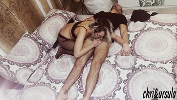 Ich habe die bestrumpfte Pussy meiner sexy Sekretärin gefickt und ihre kleine Möse gefickt Thumb