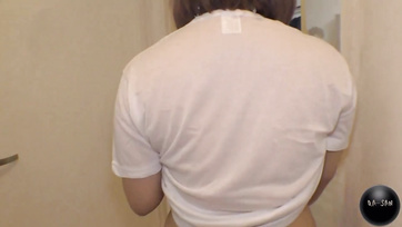 Molliges asiatisches Mädchen fickt für etwas Geld gerne perverse Typen Thumb