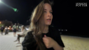 Natürlich habe ich meine großbrüstige Freundin im Urlaub mehrmals gefickt Thumb